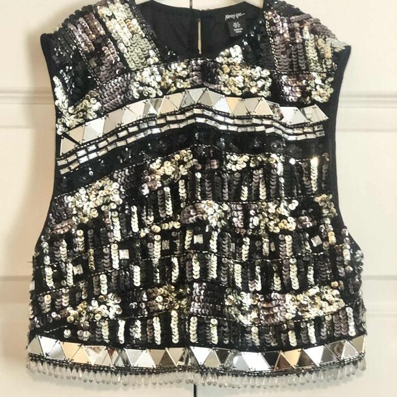 New NASTY GAL Mirror Sequin Embellished Crop Top Black Silver 4 MSRP $330 - Picture 3 of 5